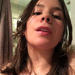 Meet your Posher, Esther